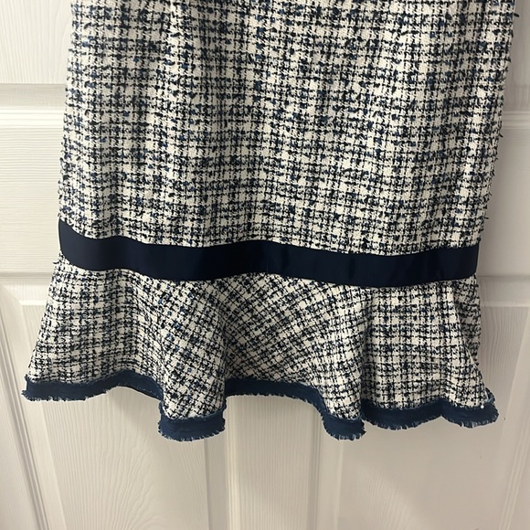 KARL LAGERFELD TWEED PLAID PRINTED DRESS A-LINE SZ 10 - Picture 5 of 6